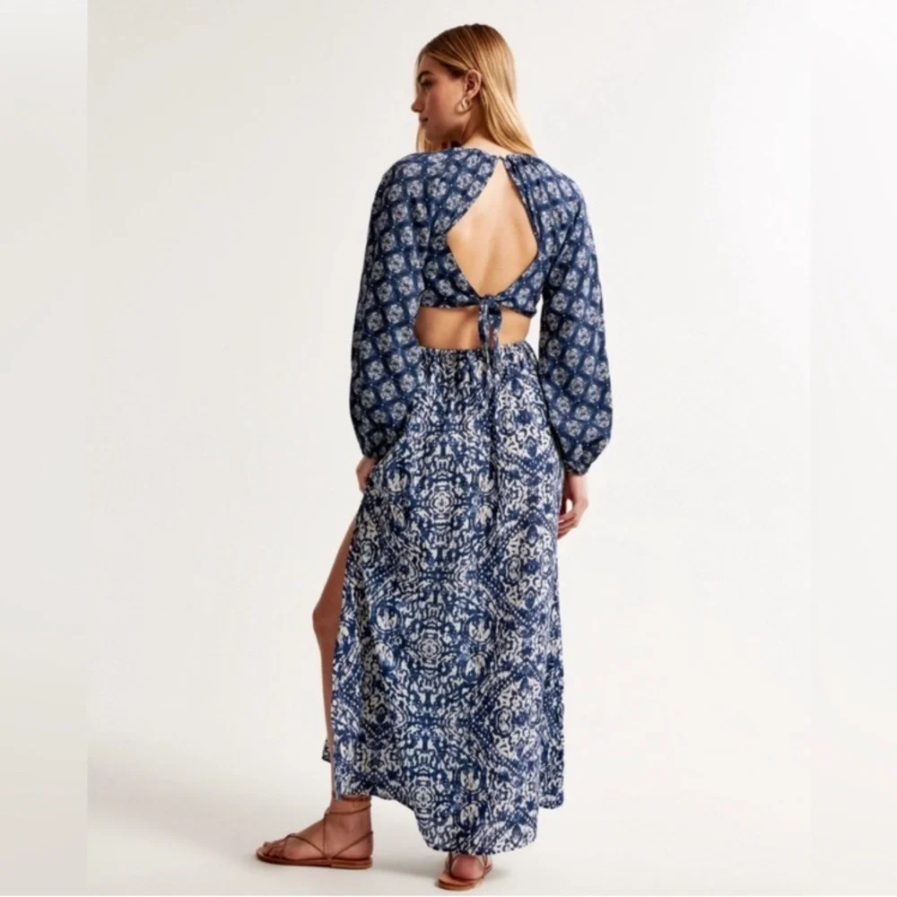 Abercrombie & Fitch Blue Long-Sleeve Plunge Cutout Maxi Dress size XS
